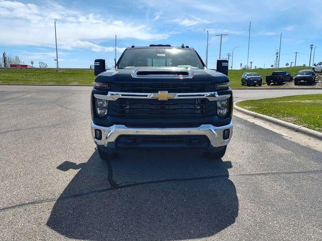 2026 Chevrolet Silverado 3500 HD Crew Cab Standard Box 4-Wheel Drive LT