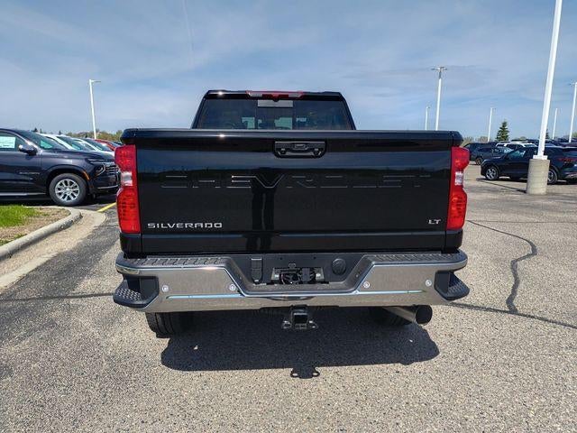 2026 Chevrolet Silverado 3500 HD Crew Cab Standard Box 4-Wheel Drive LT