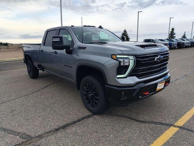 2026 Chevrolet Silverado 3500 HD Crew Cab Long Box 4-Wheel Drive LT