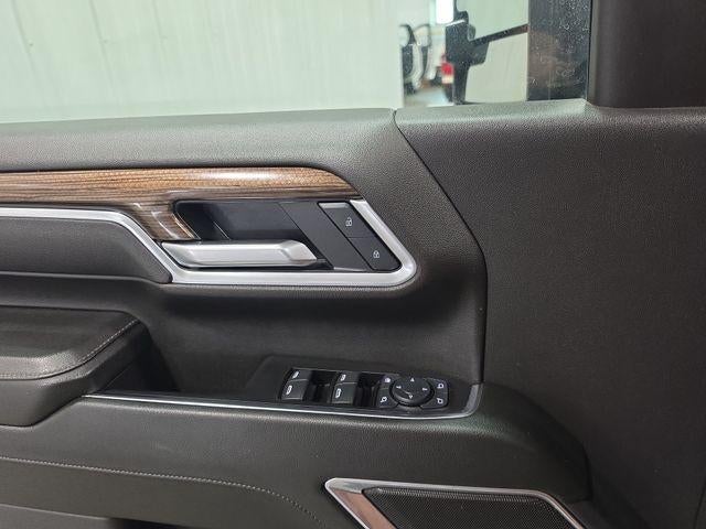 2025 Chevrolet Silverado 3500 HD Crew Cab Standard Box 4-Wheel Drive LT
