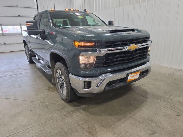 2025 Chevrolet Silverado 3500 HD Crew Cab Standard Box 4-Wheel Drive LT