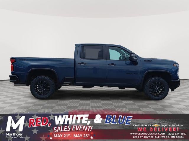 2026 Chevrolet Silverado 3500 HD Crew Cab Standard Box 4-Wheel Drive LT