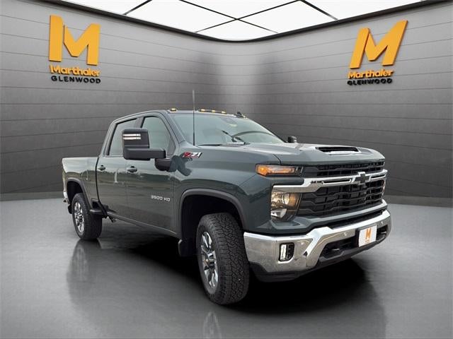2025 Chevrolet Silverado 3500 HD Crew Cab Standard Box 4-Wheel Drive LT