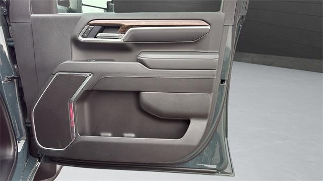 2025 Chevrolet Silverado 3500 HD Crew Cab Standard Box 4-Wheel Drive LT