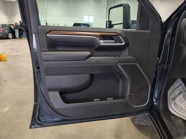 2025 Chevrolet Silverado 3500 HD Crew Cab Standard Box 4-Wheel Drive LT