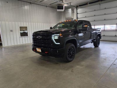 2025 Chevrolet Silverado 3500 HD Crew Cab Standard Box 4-Wheel Drive LT