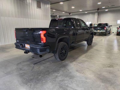 2025 Chevrolet Silverado 3500 HD Crew Cab Standard Box 4-Wheel Drive LT