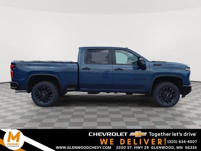 2026 Chevrolet Silverado 3500 HD Crew Cab Standard Box 4-Wheel Drive LT