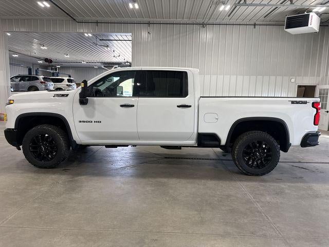 2026 Chevrolet Silverado 3500 HD Crew Cab Standard Box 4-Wheel Drive LTZ
