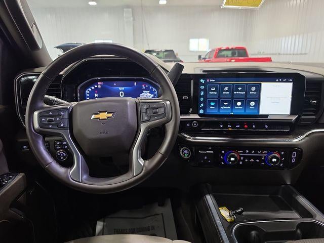 2025 Chevrolet Silverado 3500 HD Crew Cab Long Box 4-Wheel Drive LTZ