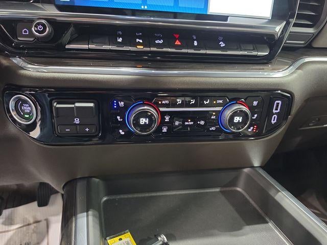 2025 Chevrolet Silverado 3500 HD Crew Cab Long Box 4-Wheel Drive LTZ