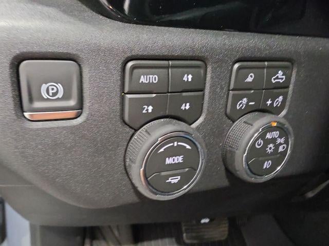 2026 Chevrolet Silverado 3500 HD Crew Cab Standard Box 4-Wheel Drive LTZ