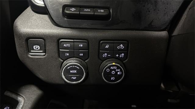 2025 Chevrolet Silverado 3500 HD Crew Cab Standard Box 4-Wheel Drive LTZ