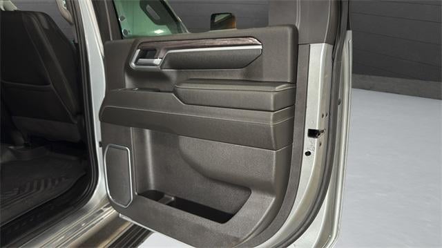 2025 Chevrolet Silverado 3500 HD Crew Cab Standard Box 4-Wheel Drive LTZ