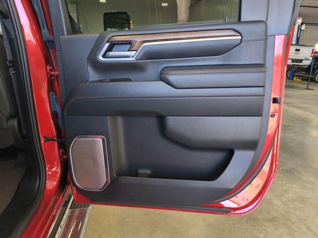 2025 Chevrolet Silverado 3500 HD Crew Cab Long Box 4-Wheel Drive High Country