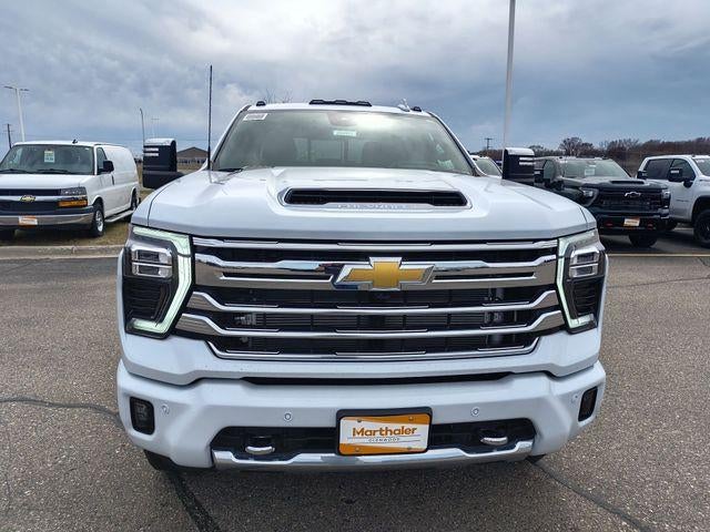 2026 Chevrolet Silverado 3500 HD Crew Cab Standard Box 4-Wheel Drive High Country