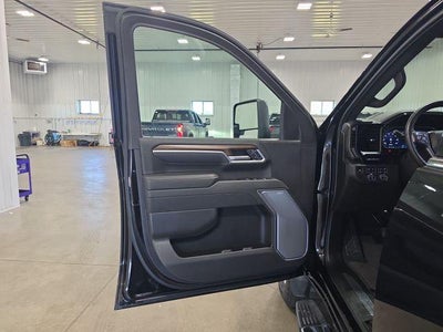2026 Chevrolet Silverado 3500 HD Crew Cab Standard Box 4-Wheel Drive High Country
