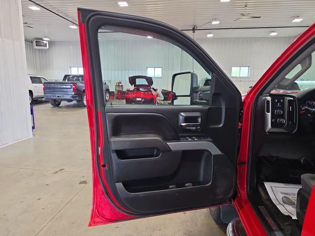 2017 Chevrolet Silverado 3500 HD Crew Cab Standard Box 4-Wheel Drive LT