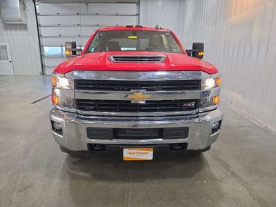 2017 Chevrolet Silverado 3500 HD Crew Cab Standard Box 4-Wheel Drive LT