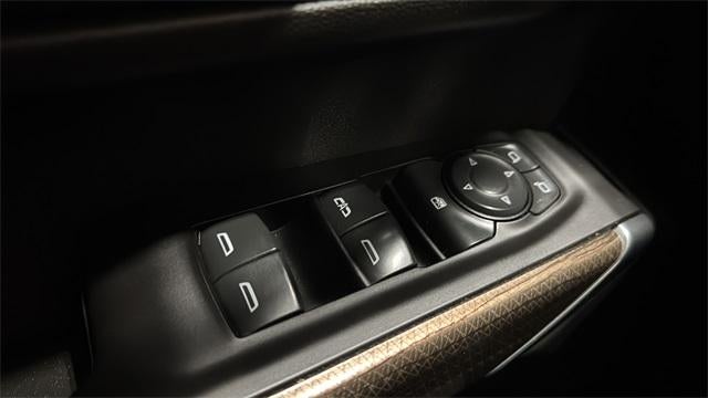 2022 Chevrolet Silverado 3500 HD Crew Cab Long Box 4-Wheel Drive LT