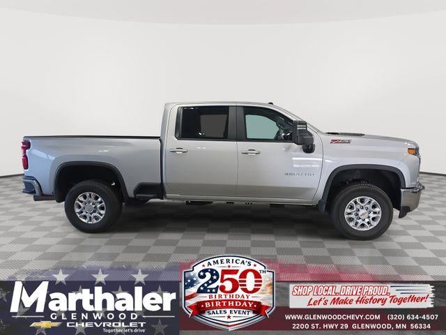 2022 Chevrolet Silverado 3500 HD Crew Cab Standard Box 4-Wheel Drive LT
