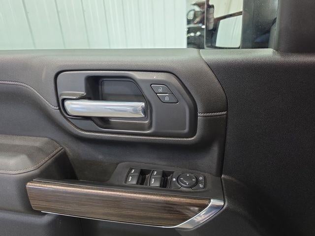 2022 Chevrolet Silverado 3500 HD Crew Cab Standard Box 4-Wheel Drive LT