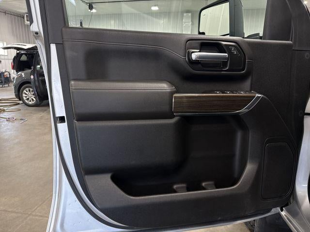 2022 Chevrolet Silverado 3500 HD Crew Cab Standard Box 4-Wheel Drive LT