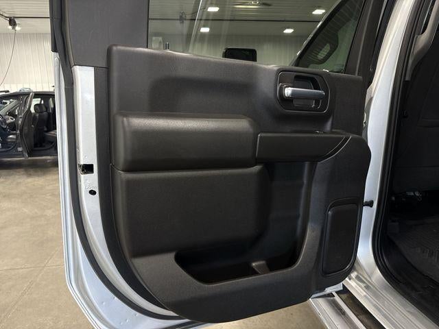 2022 Chevrolet Silverado 3500 HD Crew Cab Standard Box 4-Wheel Drive LT