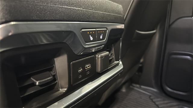 2020 Chevrolet Silverado 3500 HD Crew Cab Standard Box 4-Wheel Drive LTZ