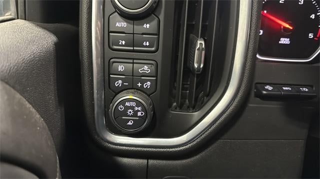 2021 Chevrolet Silverado 3500 HD Crew Cab Standard Box 4-Wheel Drive LTZ