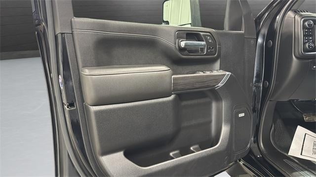 2021 Chevrolet Silverado 3500 HD Crew Cab Standard Box 4-Wheel Drive LTZ