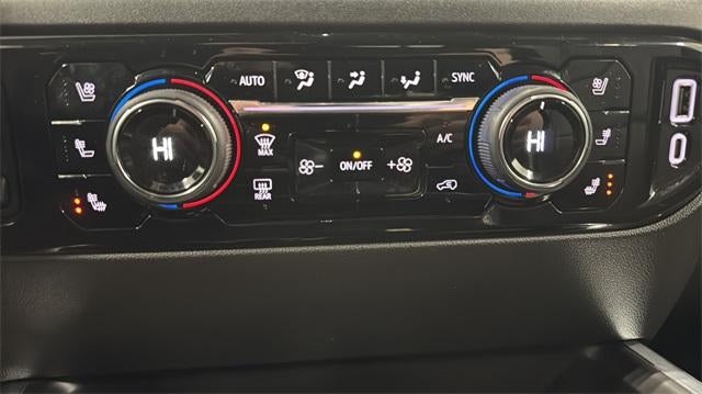 2024 Chevrolet Silverado 3500 HD Crew Cab Long Box 4-Wheel Drive LTZ