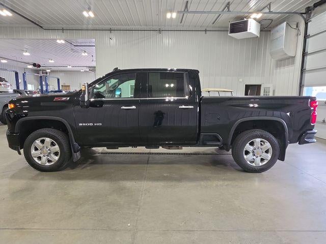 2022 Chevrolet Silverado 3500 HD Crew Cab Standard Box 4-Wheel Drive LTZ