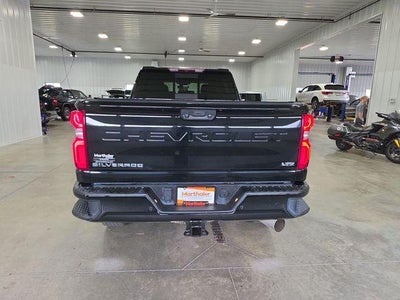2022 Chevrolet Silverado 3500 HD Crew Cab Standard Box 4-Wheel Drive LTZ