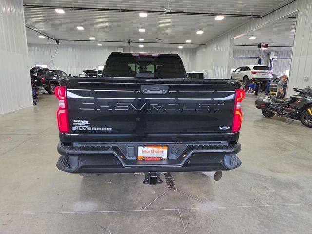 2022 Chevrolet Silverado 3500 HD Crew Cab Standard Box 4-Wheel Drive LTZ