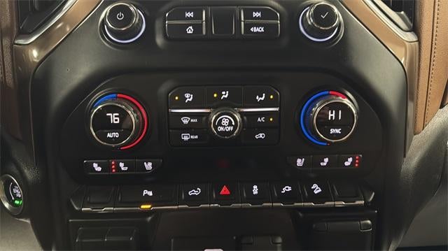 2020 Chevrolet Silverado 3500 HD Crew Cab Standard Box 4-Wheel Drive High Country