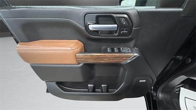 2020 Chevrolet Silverado 3500 HD Crew Cab Standard Box 4-Wheel Drive High Country