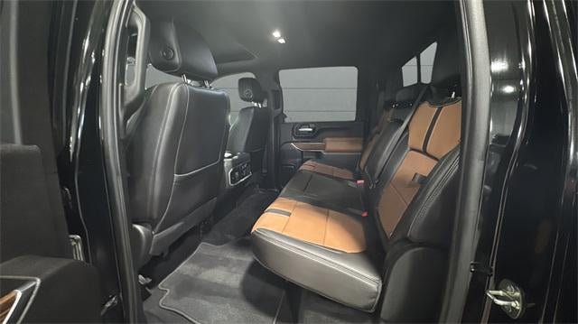 2020 Chevrolet Silverado 3500 HD Crew Cab Standard Box 4-Wheel Drive High Country