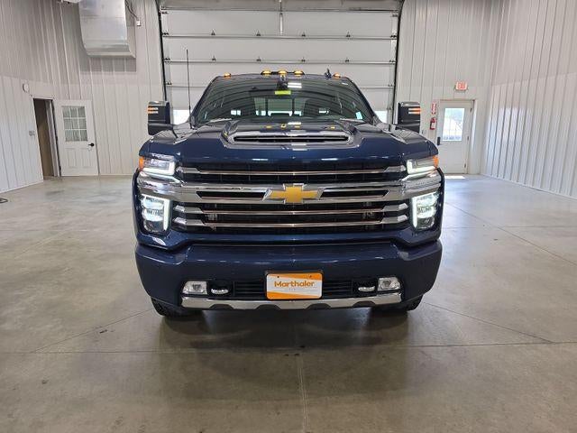 2022 Chevrolet Silverado 3500 HD Crew Cab Standard Box 4-Wheel Drive High Country