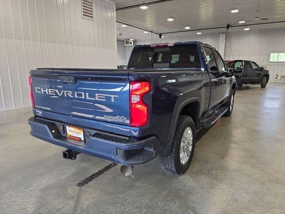 2022 Chevrolet Silverado 3500 HD Crew Cab Standard Box 4-Wheel Drive High Country