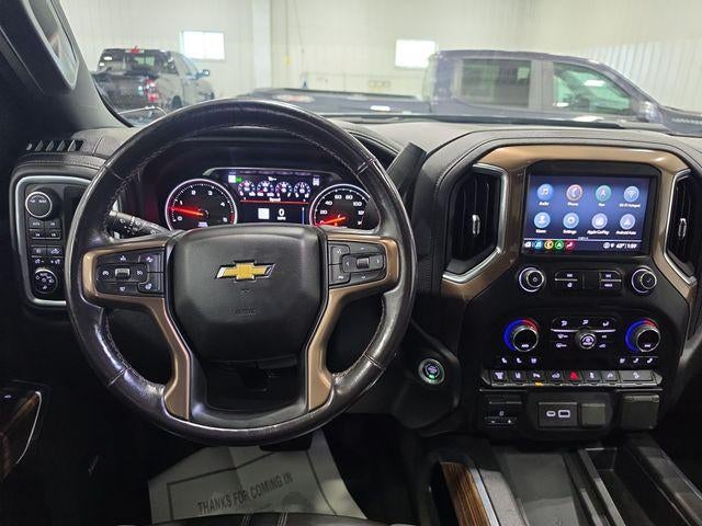 2022 Chevrolet Silverado 3500 HD Crew Cab Standard Box 4-Wheel Drive High Country