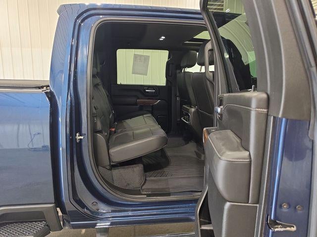 2022 Chevrolet Silverado 3500 HD Crew Cab Standard Box 4-Wheel Drive High Country