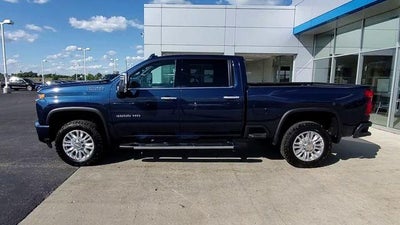 2022 Chevrolet Silverado 3500 HD Crew Cab Standard Box 4-Wheel Drive High Country