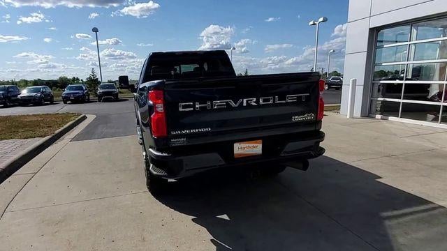 2022 Chevrolet Silverado 3500 HD Crew Cab Standard Box 4-Wheel Drive High Country
