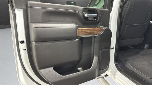 2022 Chevrolet Silverado 3500 HD Crew Cab Standard Box 4-Wheel Drive High Country