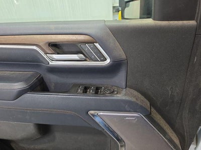 2024 Chevrolet Silverado 3500 HD Crew Cab Long Box 4-Wheel Drive High Country