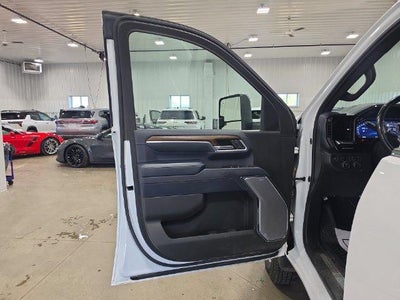 2024 Chevrolet Silverado 3500 HD Crew Cab Long Box 4-Wheel Drive High Country