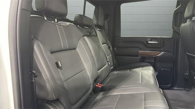 2022 Chevrolet Silverado 3500 HD Crew Cab Standard Box 4-Wheel Drive High Country