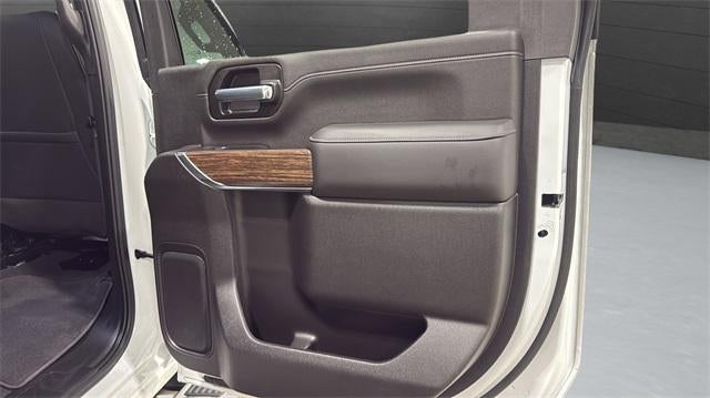 2022 Chevrolet Silverado 3500 HD Crew Cab Standard Box 4-Wheel Drive High Country