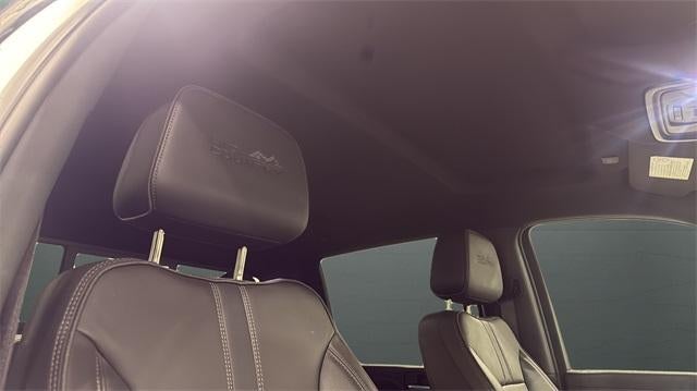 2022 Chevrolet Silverado 3500 HD Crew Cab Standard Box 4-Wheel Drive High Country